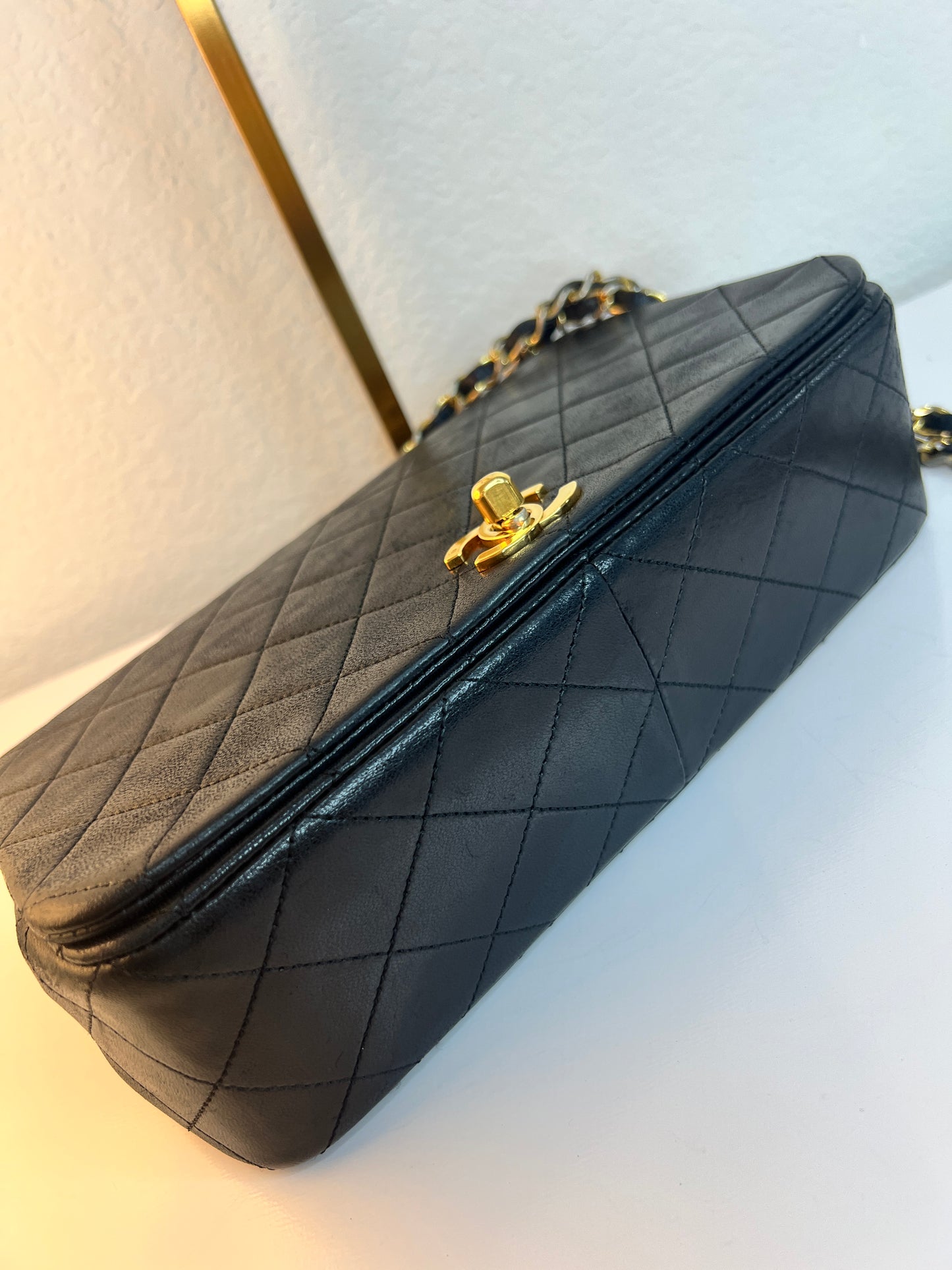 Chanel Classic Vintage Single Flap - Series 1