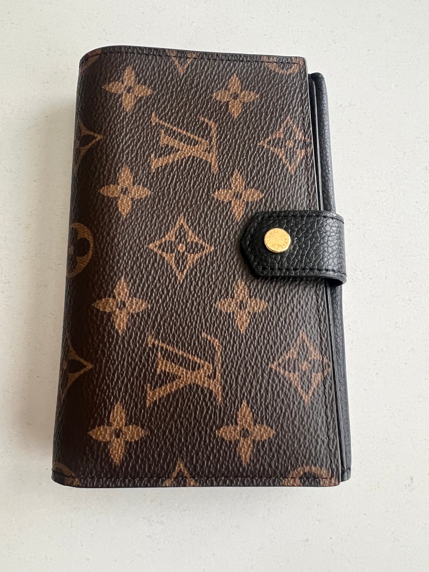 Louis Vuitton Pallas Compact Wallet Black