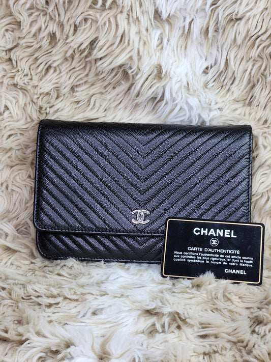 Chanel Chevron Wallet On Chain