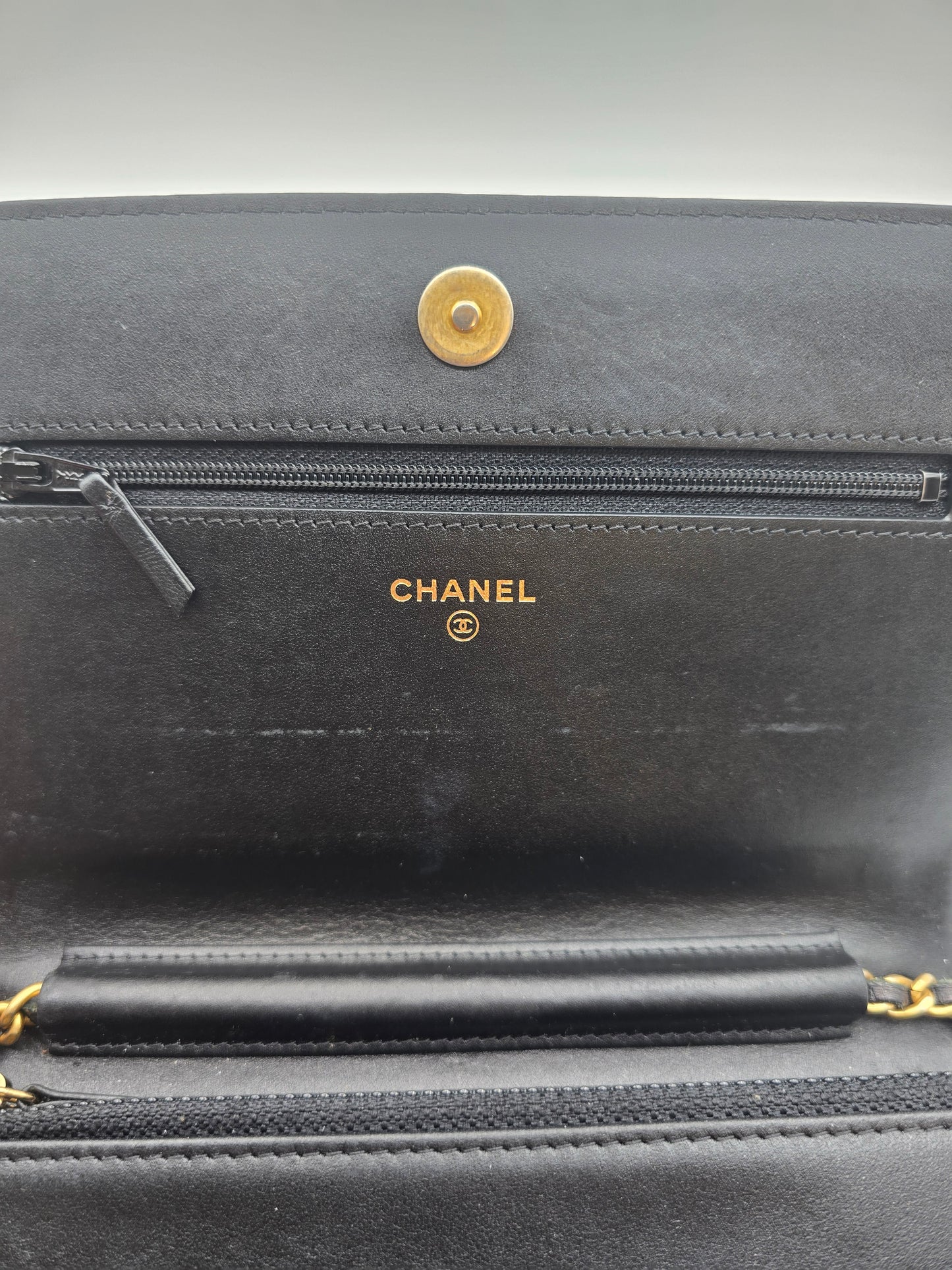 Chanel Black Chevron Caviar Le Boy Wallet On Chain - Gold Hardware