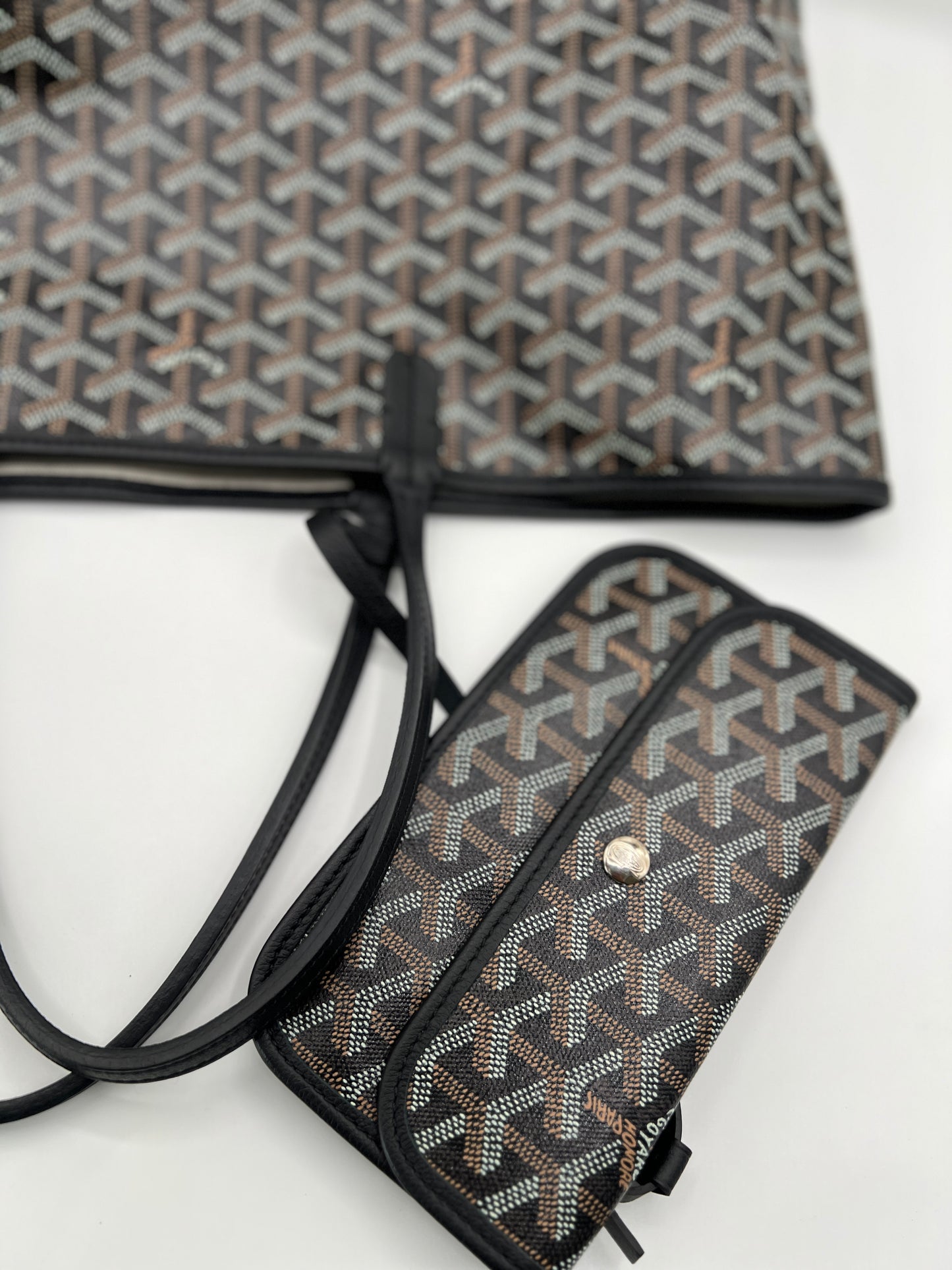 Goyard St Louis Black