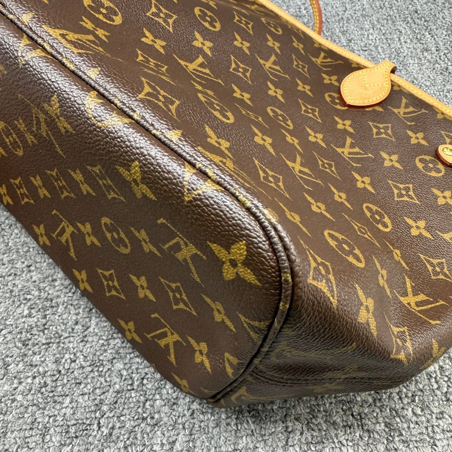Louis Vuitton Neverfull Monogram MM