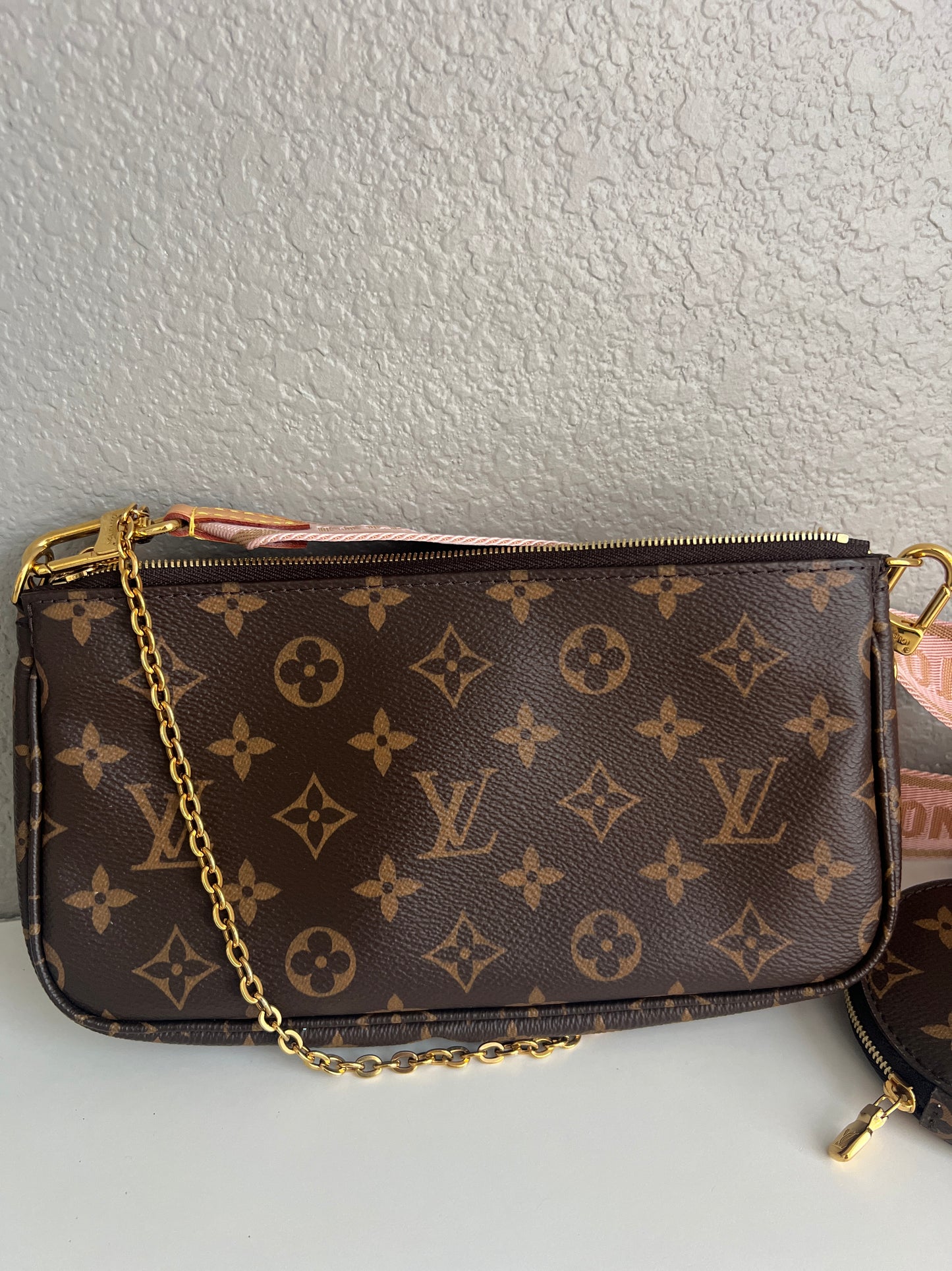 Louis Vuitton MultiPochette Pink - Partial